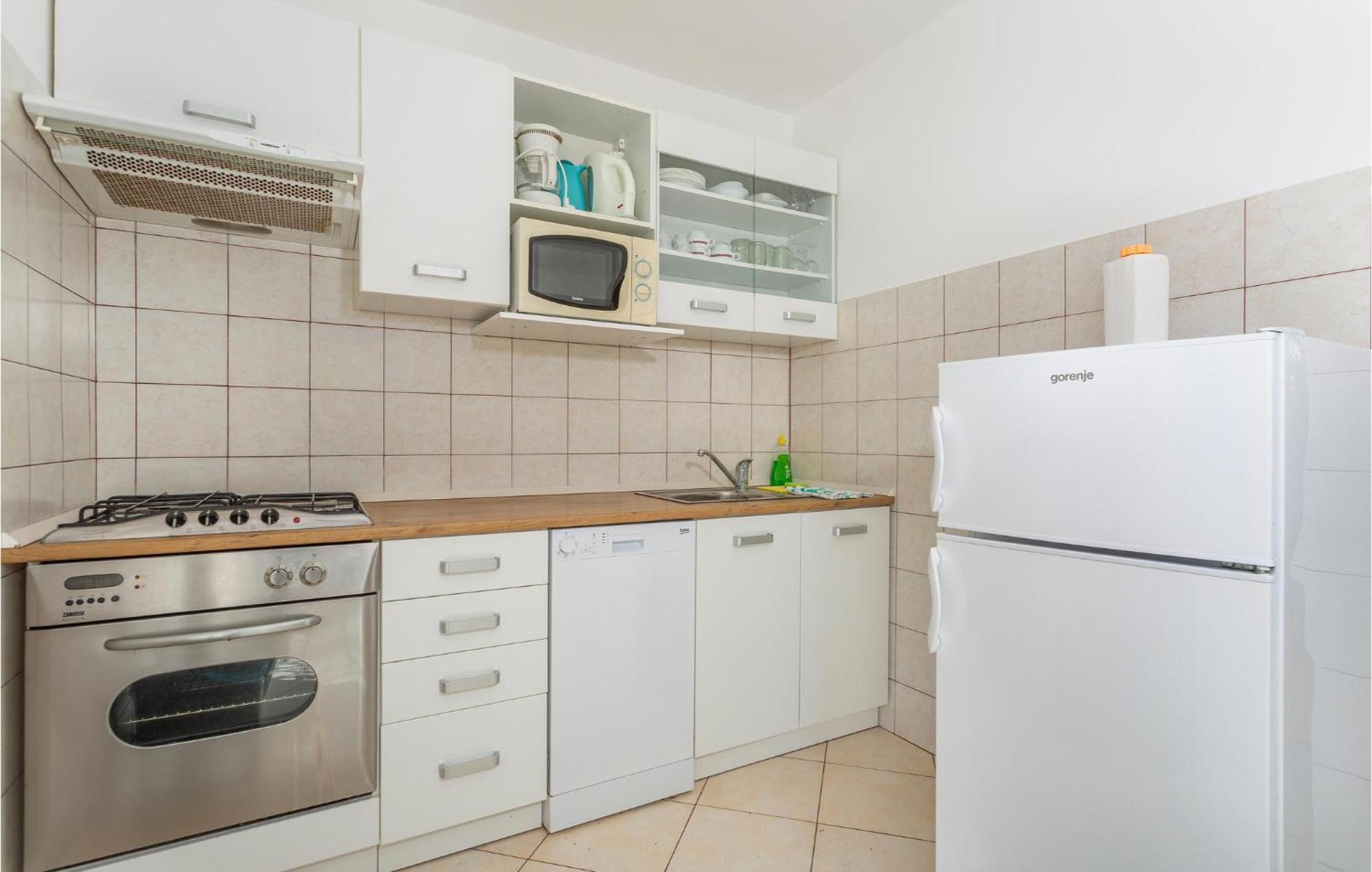 Lovely Apartment In Krk With Kitchen Brzac Dış mekan fotoğraf